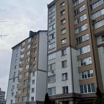 Стильна 1-кімнатна квартира в Пасічній