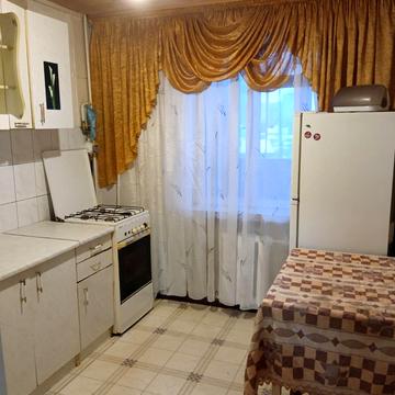 Зодчих вул., 72