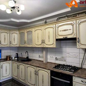 Продам 2кімнатну квартиру на вулиці Мазепи 175а. Район Озера. 68м2