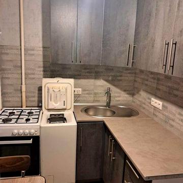 Сдам 2 комнатную кв. в районе Марсельской