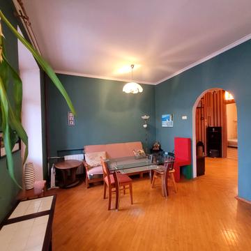 Ярославська вул., 32/33