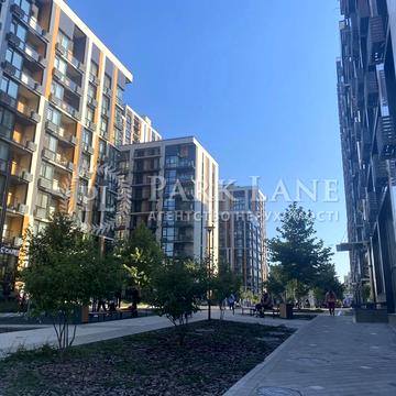 Предславинська вул., 42