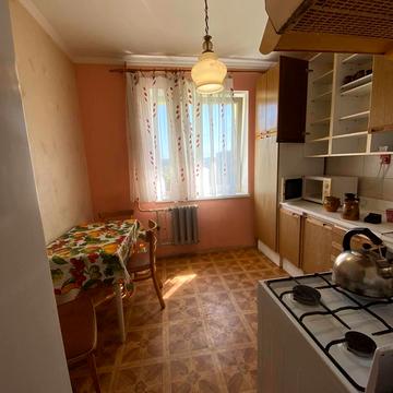 Гната Хоткевича вул., 20