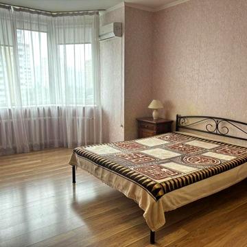 Княжий Затон вул., 2/30