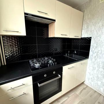 Петра Калнишевського просп. (Косіора), 72