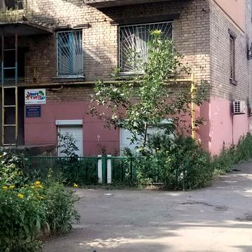 Набережно-Лугова вул., 5