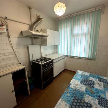 6-та Слобідська вул., 49