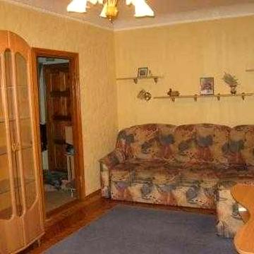 Здам 2 кімн кв на П. Поле,  метро  Бот сад. Хозяйка!