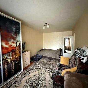 Української Повстанської Армії вул. (Ватутіна), 30/32