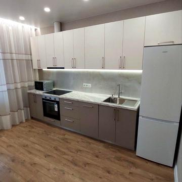 Академіка Сахарова вул., 36