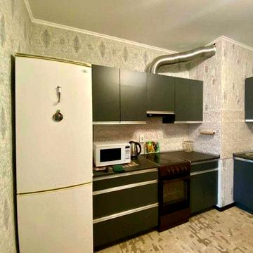 Олександри Екстер 9А, оренда 3-к квартири, Троєщина