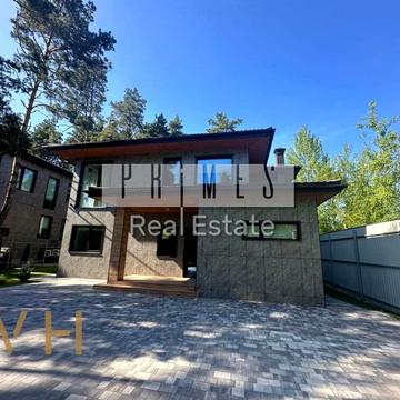 Радистів вул., 11