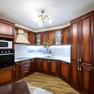 Продається велика 3-к з ремонтом та меблями, вул. Бальзака, 4а