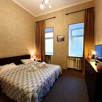 Костельна вул., 5