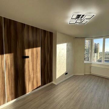 Клубна вул., 7