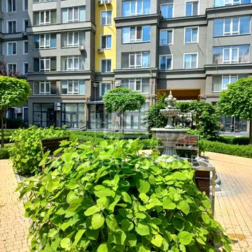 Івана Кожедуба вул., 3