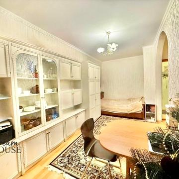 Винниченка вул., 1