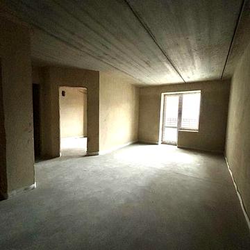 Двостороння 3к квартира з балконом, Будинок на Газу, Можна на Ремонт!