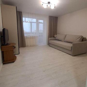 Продаж 1к Квартира Семафорна вулиця