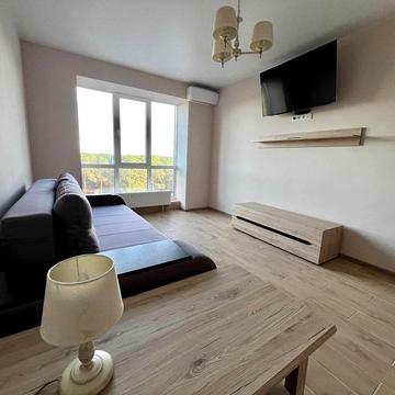 Радистів вул., 34