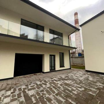 %Продаж сучасного будинку центральна частина м Рівне Без комісії