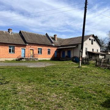 Богдана Хмельницького, 81