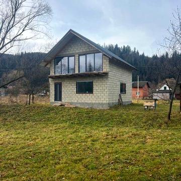 Продаж котеджу с.Микуличин