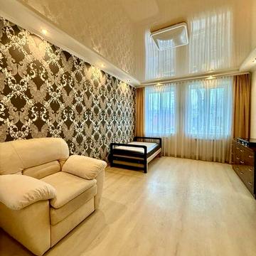 Продам 2-х кімнатну квартиру, Центр міста