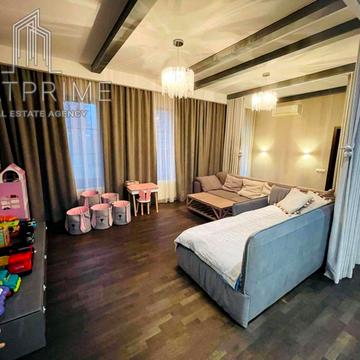 Успішна вул., 18