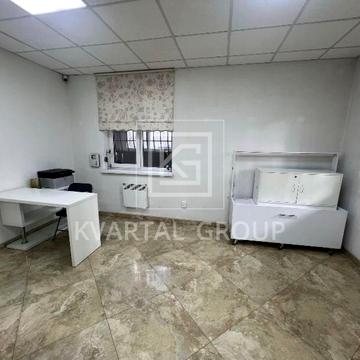 вул. Єрощенка, 12