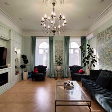 Продам 4-х комнатную очень красивую квартиру на Софиевской.