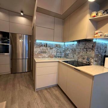 Генуезька вул., 3б