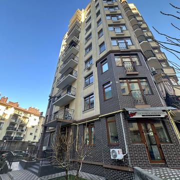 Західна вул., 14