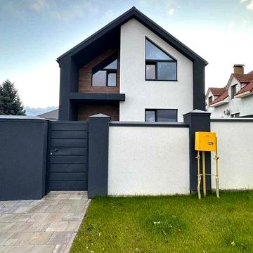 Будинок в закритому котеджному містечку, є ГАЗ, на 6.5 сотках, Стоянка