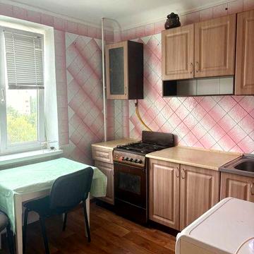 Продаж 2х кімнатної квартири з великою кухнею / молодіжний