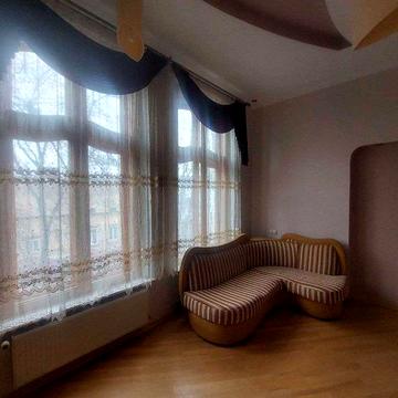 Житло з історією! Продаж 3 кімнатної квартири в австрійському люксі!