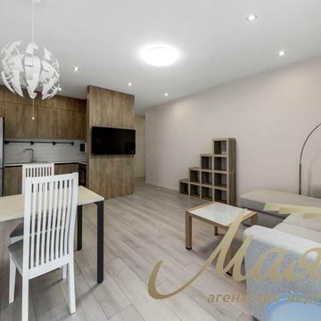 Предславинська вул., 42