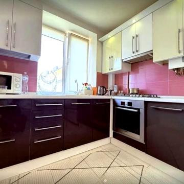 Південна вул., 7