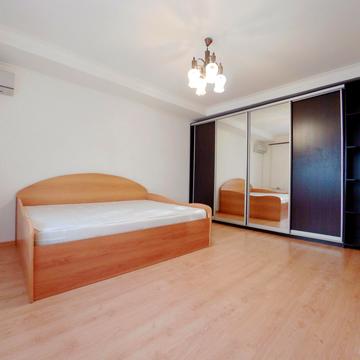 Кловський узвіз (Кловський), 24