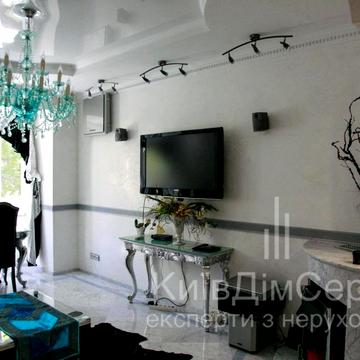 Кропивницького вул., 12