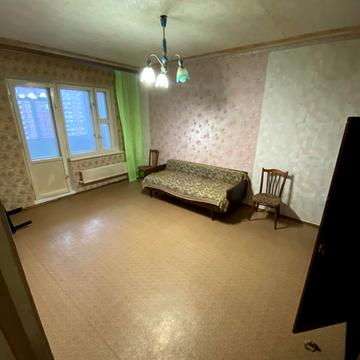 Червоної Калини просп. (Володимира Маяковського), 40