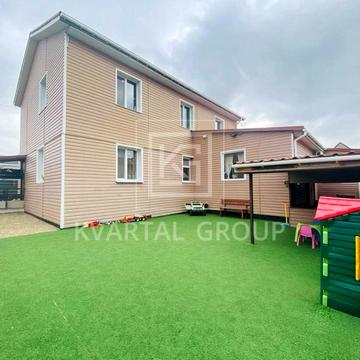 Андріївська, 25