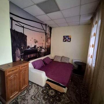 Здам Центр частину будинку з 2 х кімнат