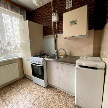 Здається 2 кімнатна квартира вул. Нарбутівська р-н Юрія Фарм