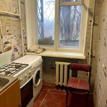 Сдаю 1 ком.квартиру малосемейку в Лесках.