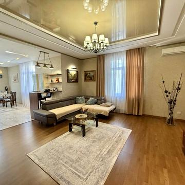 Вячеслава Чорновола просп. (), 73