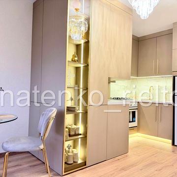 Оренда 1к, 55м2, центр, світло не вимикають, перша здача