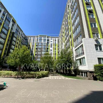 Джерельна вул., 14