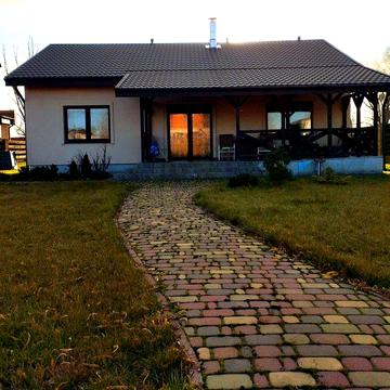 Продаж будинку с.Нові Петрівці  КМ "Баллатон" з виходом до озера