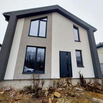 Будинок з міськими комунікаціями